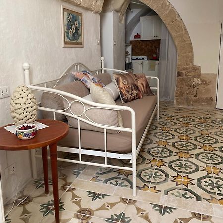 La Casa Delle Conchiglie B&B Полиньяно-а-Маре Экстерьер фото